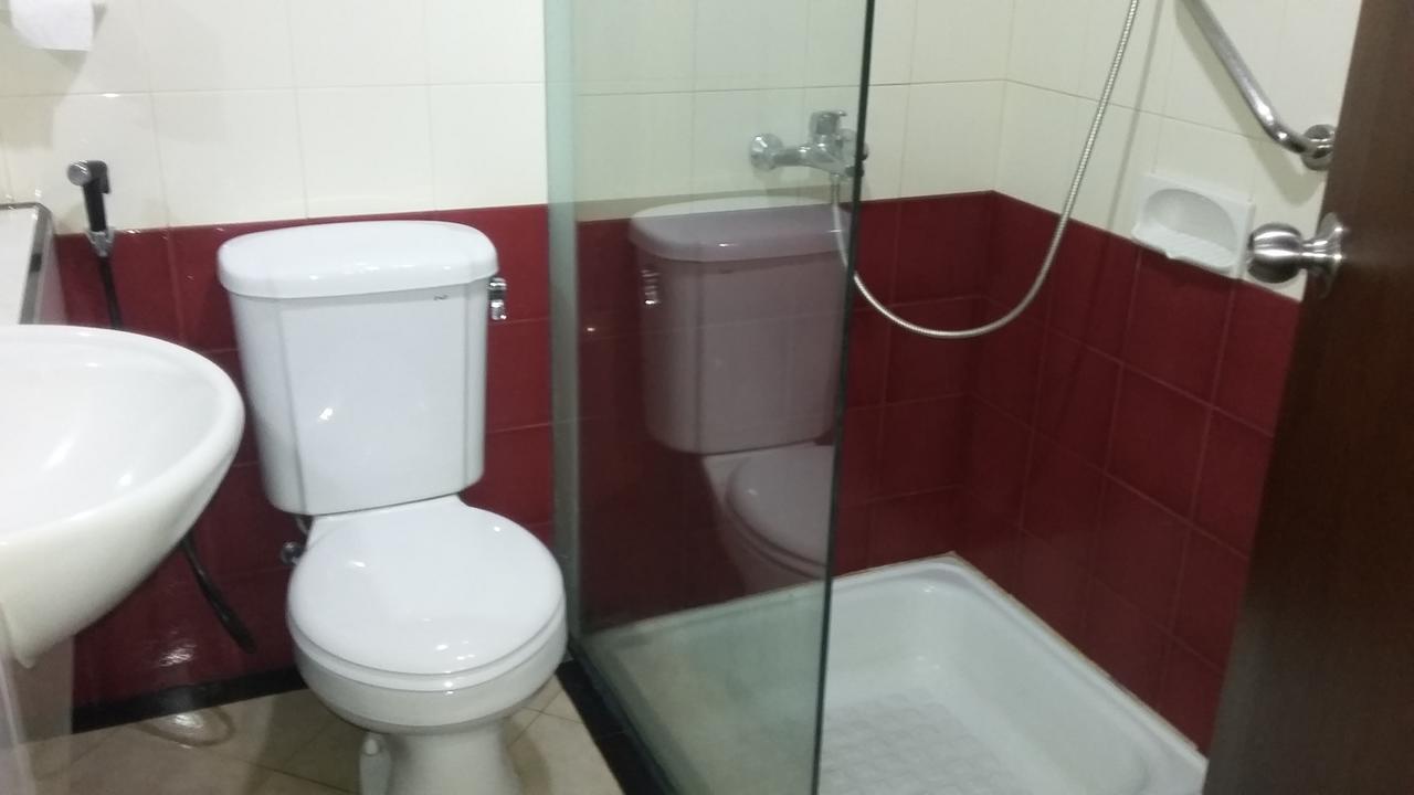 Hotel Kharisma Madiun Eksteriør billede