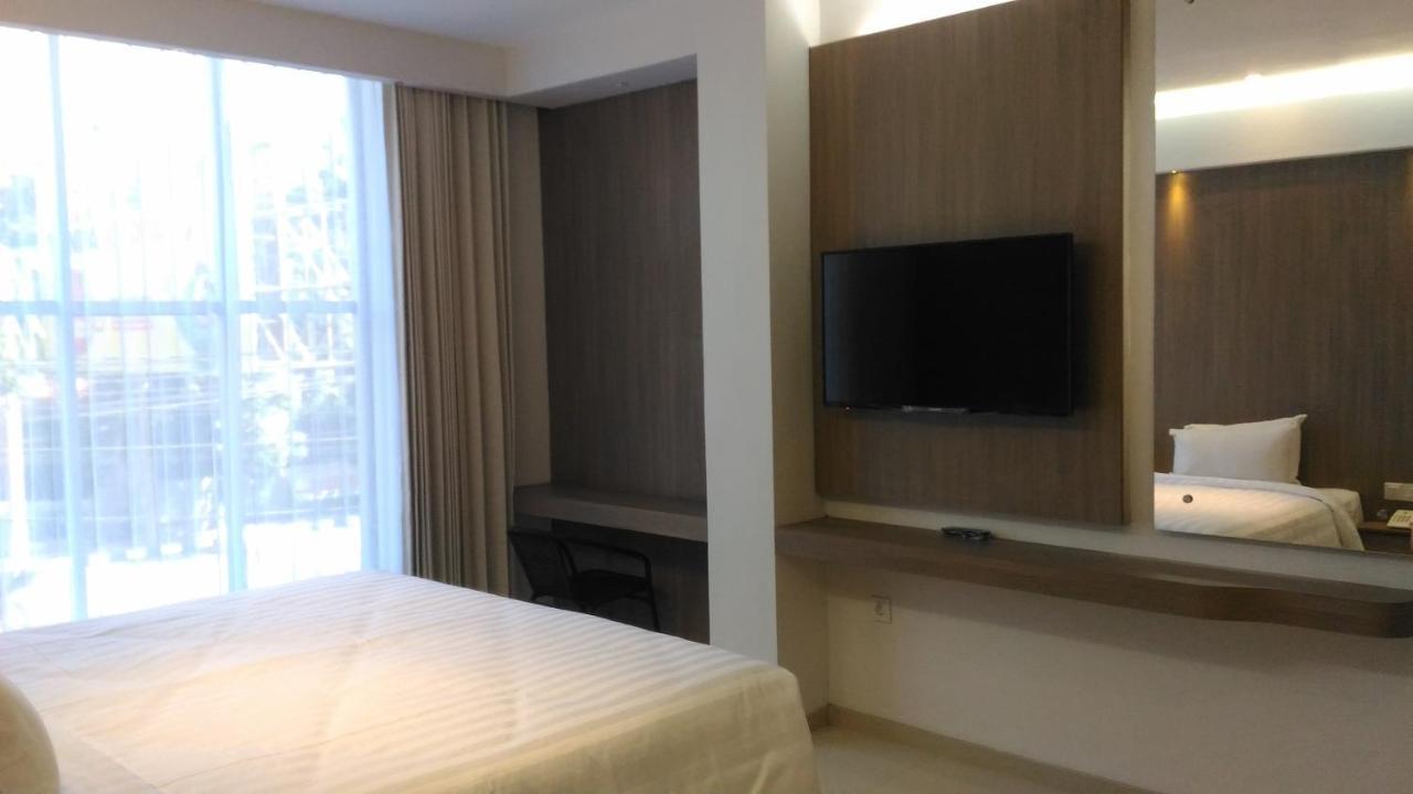 Hotel Kharisma Madiun Eksteriør billede